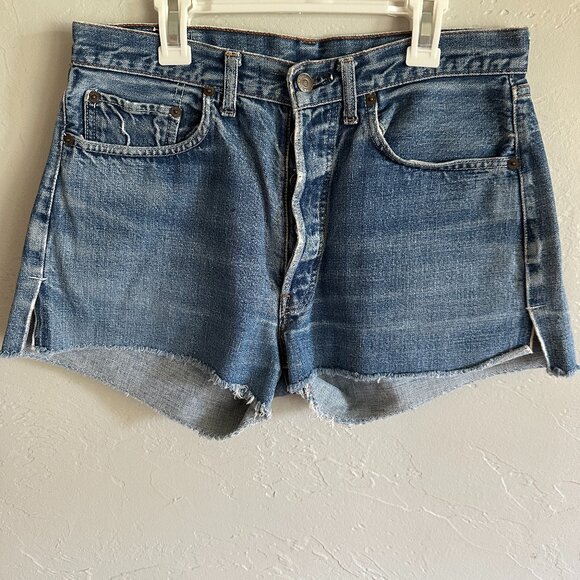 Levi Raw Hem Side Slit Denim Shorts - Picture 1 of 5